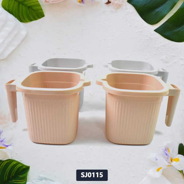 [SJ0115] Plastic Bath Mug Set